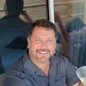 Meet your Posher, Ismael